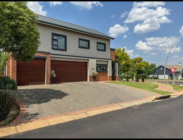 4 BEDROOM HOUSE FOR SALE IN MIDLANDS ESTATE